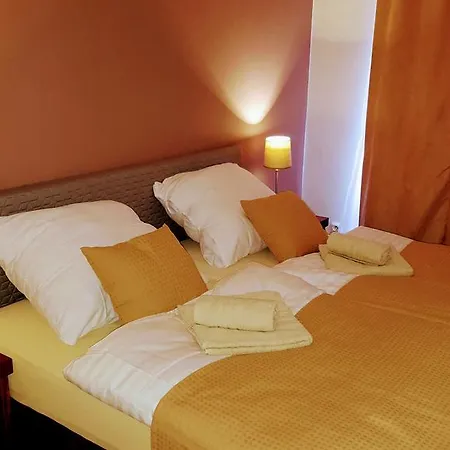 Apartman Na Namesti Apartment *